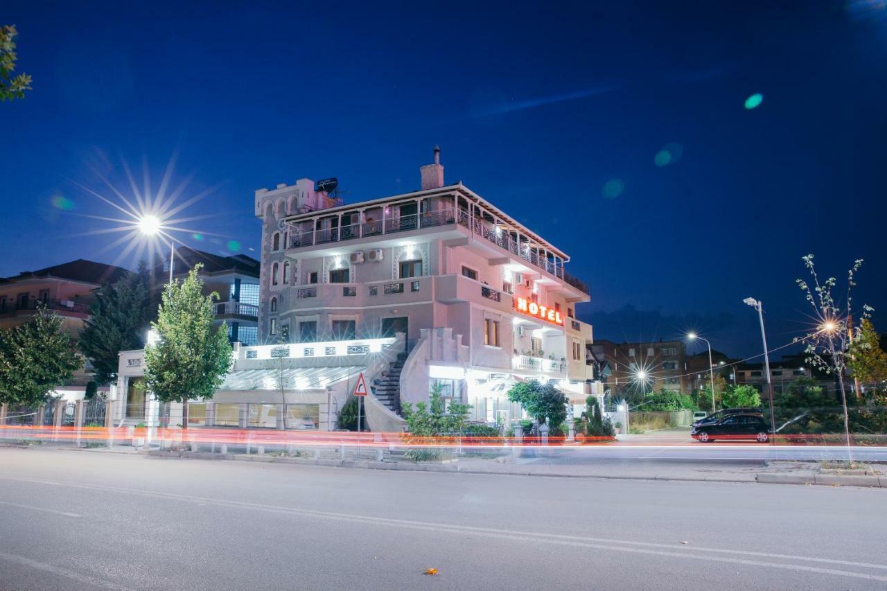 Dea Hotel 2002 Korce Exterior foto