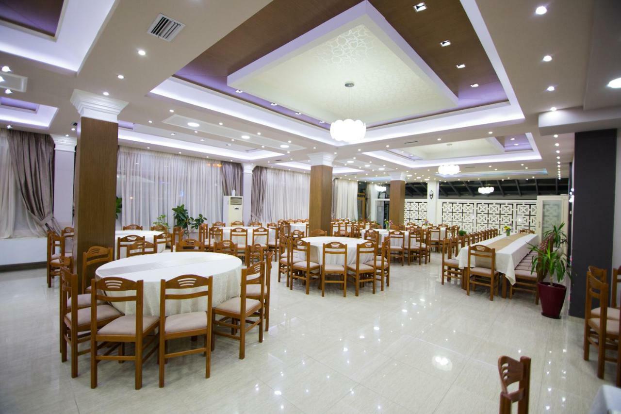 Dea Hotel 2002 Korce Exterior foto